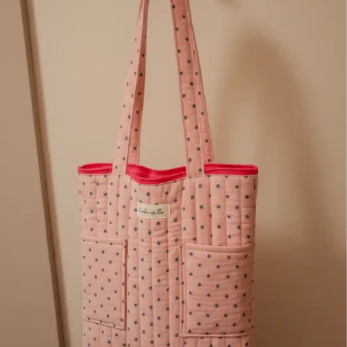 Bolsa de tela rosa con lunares pequeños azules y cremallera rosa fucsia, tote bag de algodón para mujer con diseño alegre y moderno